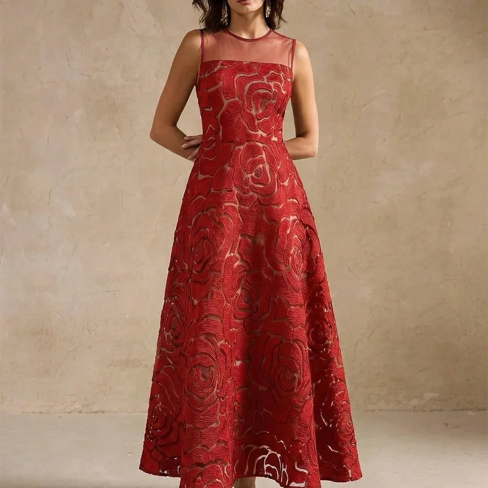 Burgundy Elegant Women's Lace Sleeveless Cut-Flower Embroidered Tulle Dress - Picture 3 of 5
